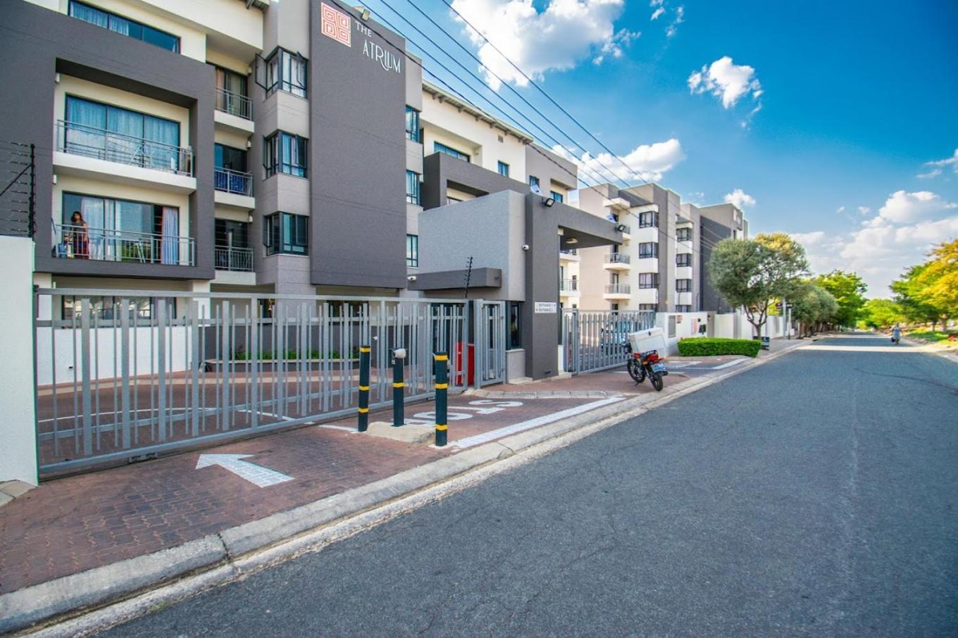 The Atrium Sandton 2 Bedroom Apartment Johannesburg Exterior photo